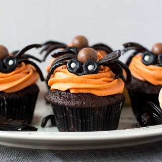 Halloween spinnen cupcakes